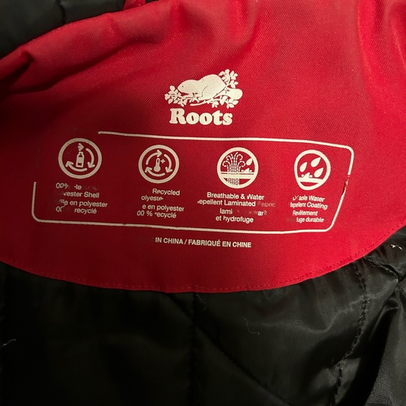 *SOLD* Roots Red Parka - Picture 4 of 5